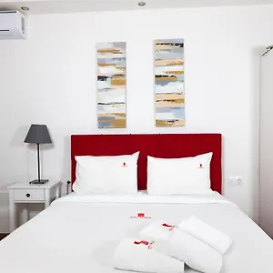 Aparthotel Plaza & ***