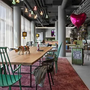 https://moxycity-east.vienna-besthotels.com